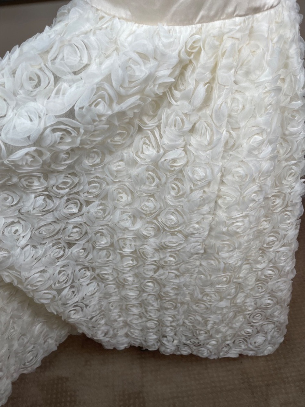 REFORMATION Rosy Strapless Floral Rosette Tulle White Maxi Dress Size 6 - Picture 5 of 8